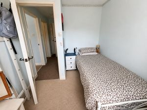 Bedroom- click for photo gallery
